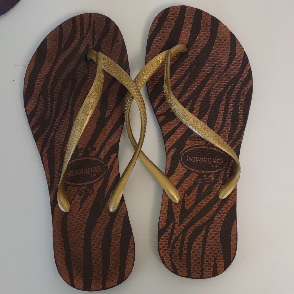 Havaianas Women's Zebra Print Sandals in Brown and Gold